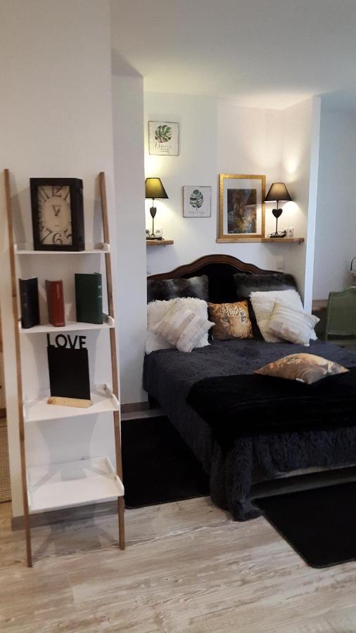 Logis L'Estelvin Chambres D'Hotes การ์กาซอน ภายนอก รูปภาพ